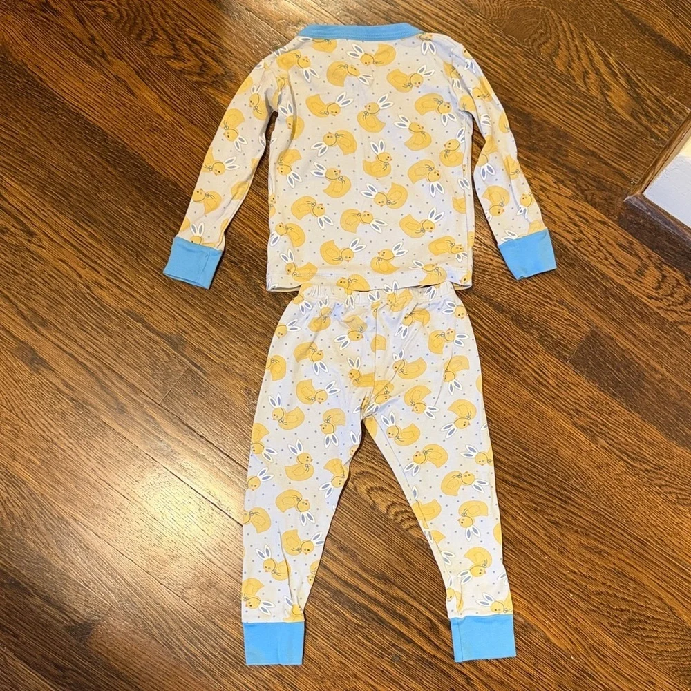 Magnolia Kids Pajama Set with Ducks with Bunny Ears